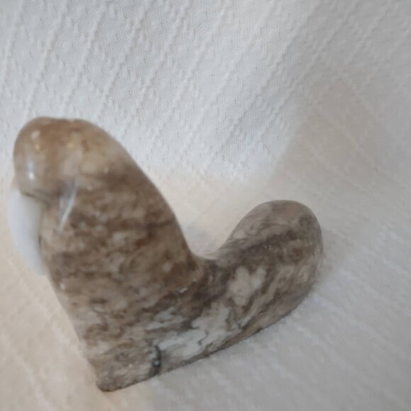 Vintage Stone Walrus Carving 4 Inch Tall Hand Carved Arctic Animal Figurine - Picture 3 of 12